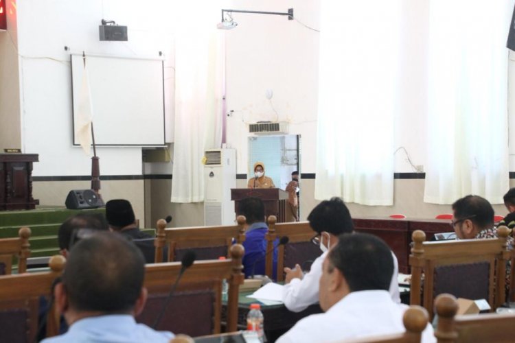 Plt Walikota Pematangsiantar Sampaikan Nota Pertanggungjawaban Pelaksanaan APBD 2021