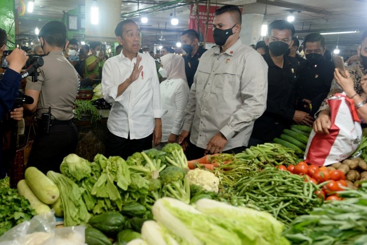 Dampingi Jokowi ke Pasar Petisah Medan, Gubernur Edy Pastikan Harga Cabai Sudah Mulai Terkendali