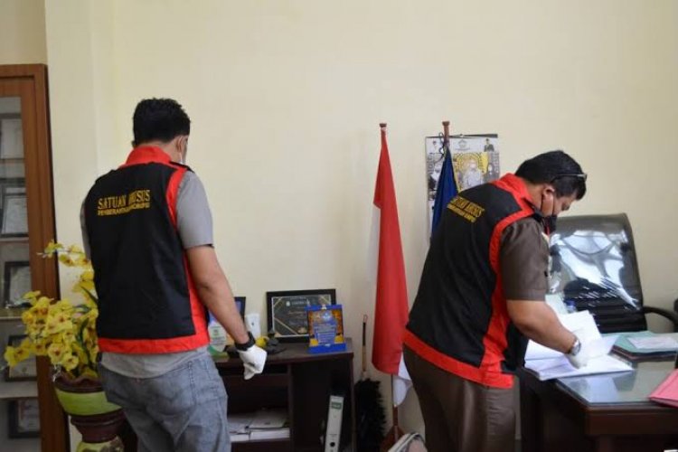 Kejari Geledah Kantor Dinas Pendidikan Aceh Tengah