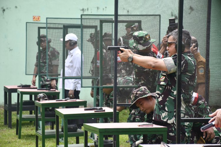 Pangdam I/BB Ajak Insan Media Latihan Menembak