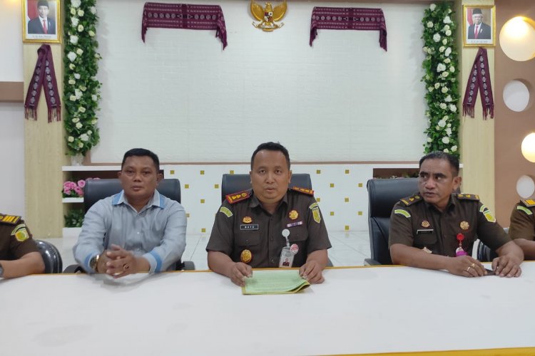 Kejari Flotim Tetapkan 3 Nama Tersangka Kasus Dana Covid-19, Salah Satunya Sekda Flores Timur