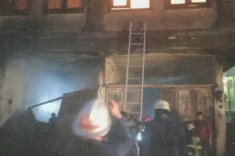 Gudang Penyimpanan Sembako di Medan Denai Ludes Terbakar