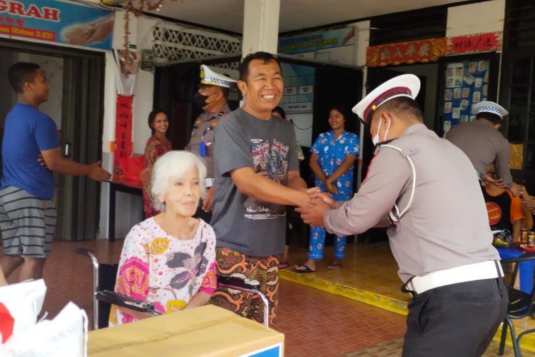 Sambut HUT Lalu Lintas, Sat Lantas Polres Simalungun Gelar Baksos