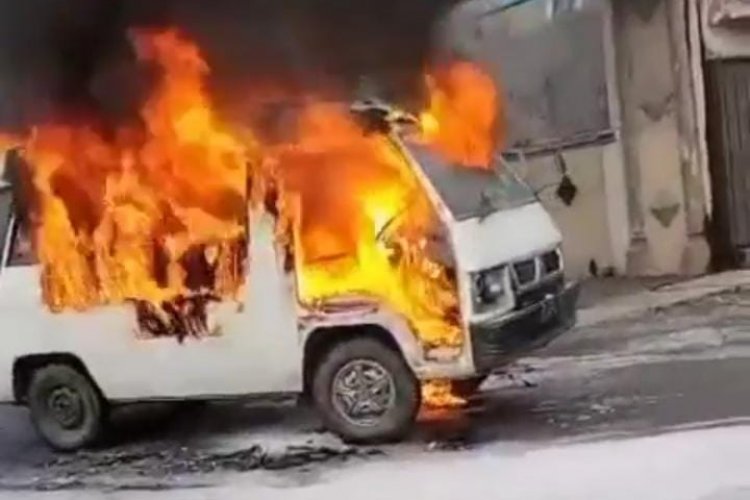 Setelah Isi BBM, 1 Unit Minibus Hangus Terbakar di Jalan Jamin Ginting Medan