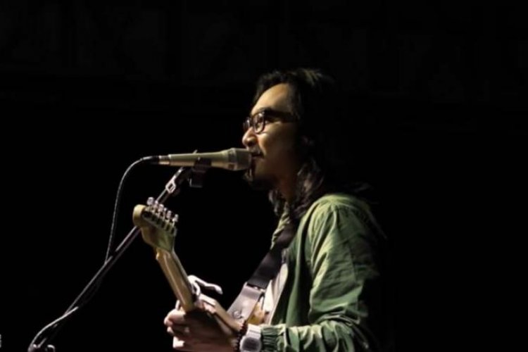 Chord Gitar dan Lirik Lagu Sesuatu di Jogja oleh Adhitia Sofyan, Enak Buat Nyantai