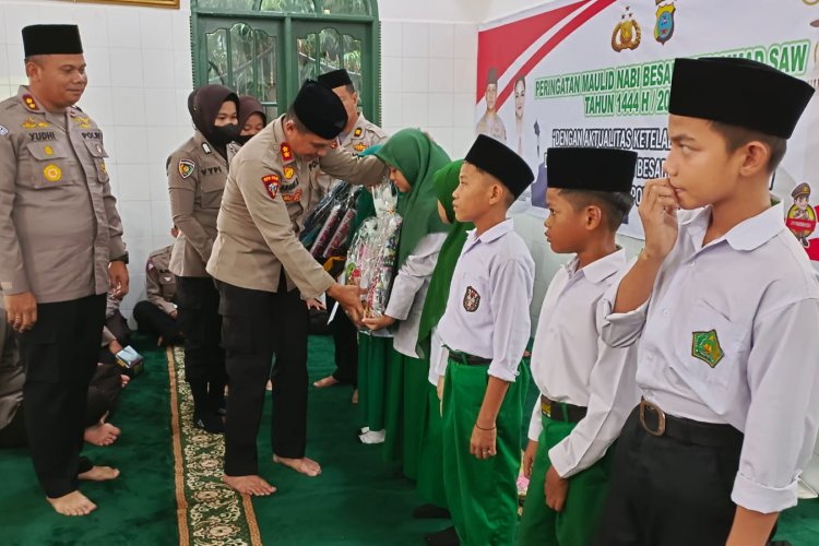 Semarak Maulid Nabi, Polrestabes Medan Beri Bingkisan untuk Anak Yatim