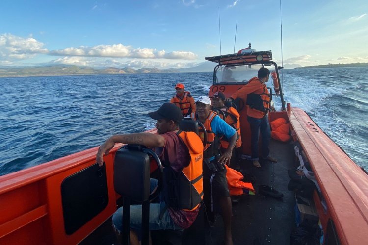 Keluarga Pemuda yang Hilang di Laut Lembata Minta Tambahan Hari Pencarian