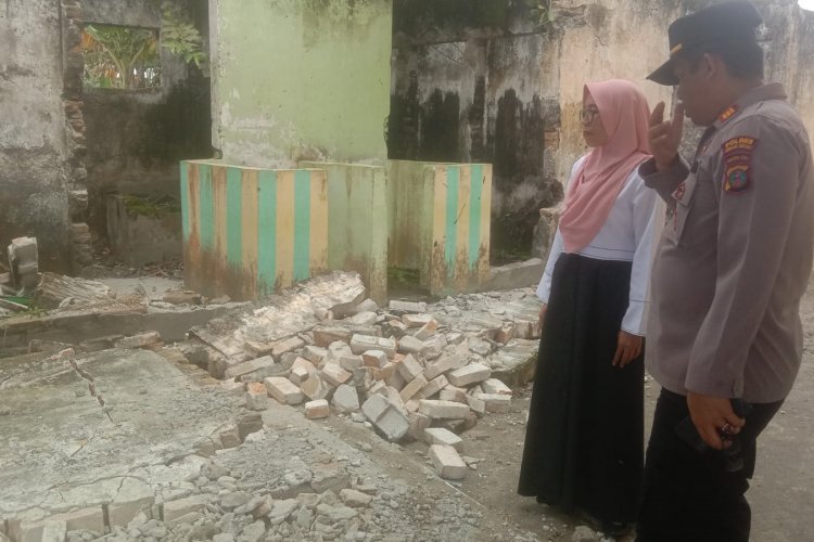 Tembok Sekolah Roboh, Tiga Siswa SDN 104301 Pematang Ganjang Luka-luka