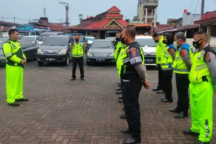 Polisi Bersiaga di Jalur Wisata Medan-Berastagi 