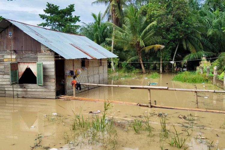 Ratusan Rumah Warga di Sergai Terendam Banjir Kiriman