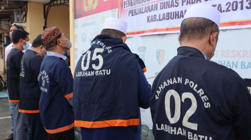 Koruptor Dana Perjalanan Dinas Fiktif DPRD Kabupaten Labuhanbatu Ditahan Polisi