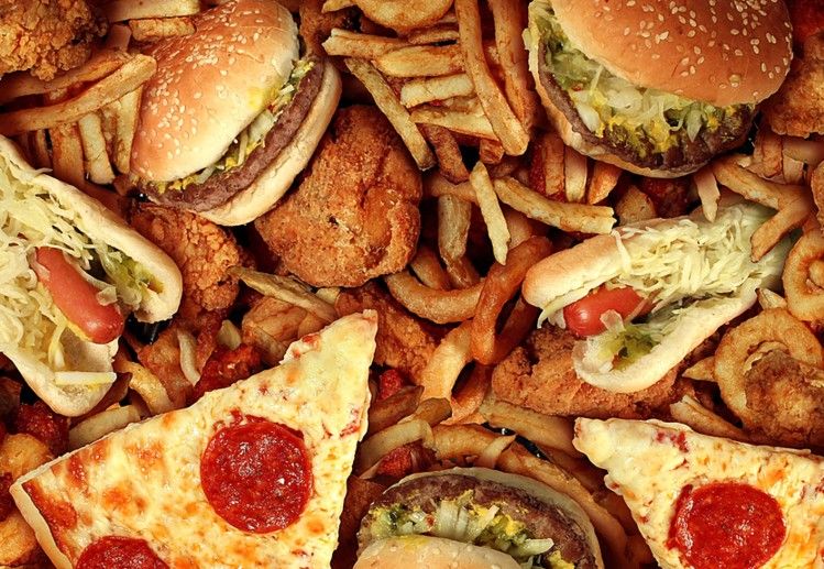 Apa yang Dilakukan Jika Terlanjur Makan Berlebihan?