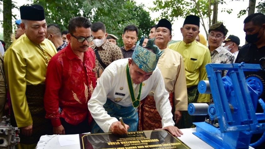 Jadi Irup Hari Guru Nasional, Edy Rahmayadi Akan Terus Berupaya Sejahterakan Guru