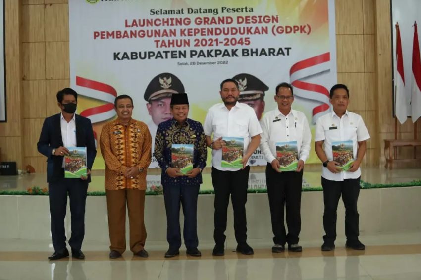 Bupati Pakpak Bharat Launching Grand Design Pembangunan Kependudukan Tahun 2021-2045