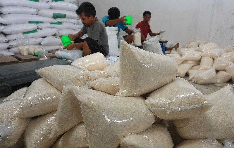 Gula pasir Dibandrol Rp11.200 Per Kilogram di Pasar Murah Medan