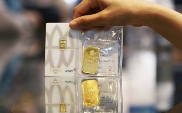 Emas Turun Rp2.000 Per Gram Dari Rp1.014 Juta