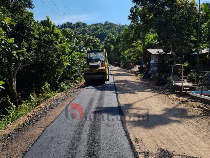 Progres Proyek PEN di Ile Ape Lembata Signifikan, 7 dari 11 KM Jalan Sudah Dihotmix