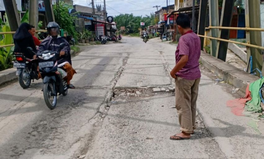 Kerap Dilintasi Truk Bermuatan Melebihi Tonase, Kondisi Jembatan Sungai Tenang Semakin Membahayakan
