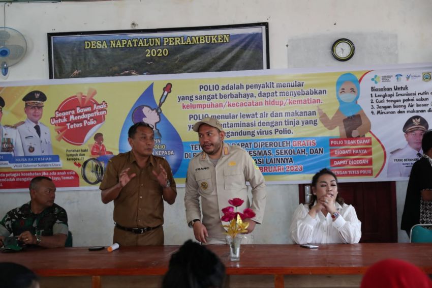 Pencanangan PIN Polio, Bupati Pakpak Bharat Kunjungi Pagindar