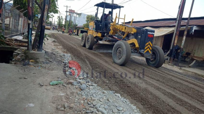 Pengerjaan Perbaikan Jalan di Medan Diduga Tak Ada Plang Proyek