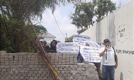 Warga Setia Budi Demo Pensiunan TNI, Ini Penyebabnya