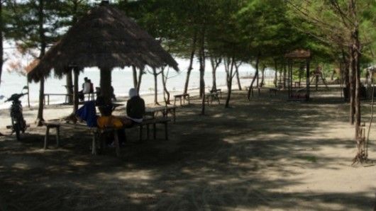 Pantai Joko Tingkir Surga yang Tersembunyi di Pemalang