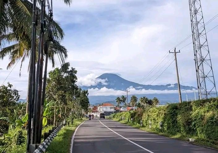 Jalan Raya Randudongkal-Moga Jalur Terindah di Kabupaten Pemalang