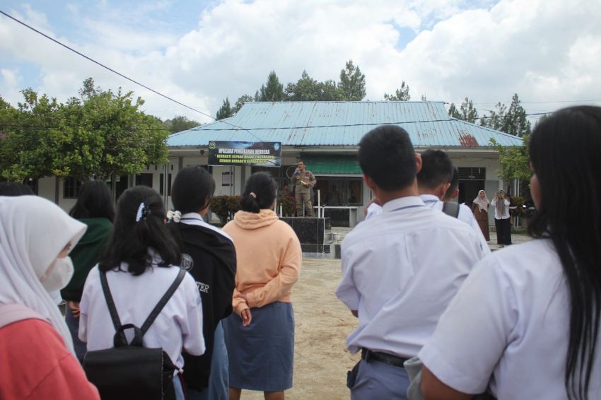 Sosialisasikan Trantibum Disekolah, Kasatpol PP:Coret-coret, Konvoi Jalanan Kita Tiadakan