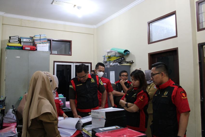 Jaksa Geledah Kantor Dinas Kesehatan Deliserdang