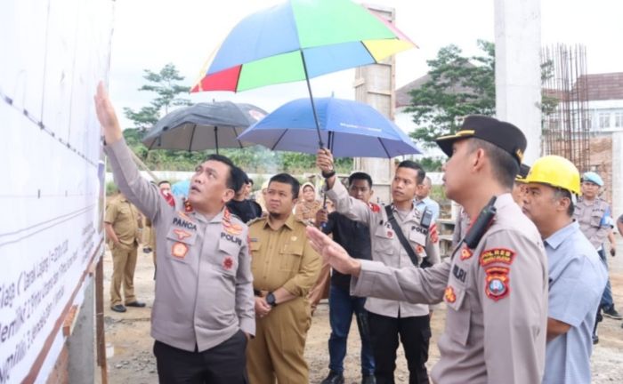 Kapoldasu Tinjau Progres Pembangunan Mako Polres Tapsel