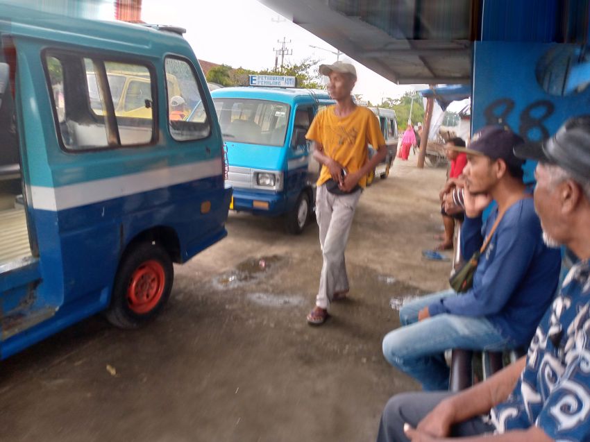 Sopir Angkot Jurusan Pemalang - Petarukan Keluhkan Sepinya Penumpang