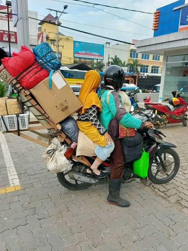 Pemudik Dihimbau Hindari Over Dimension And Over loading