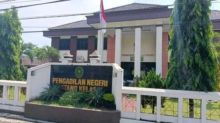 Berulang kali Jual Ban Mobil Perusahaan, Seorang Sopir Disidangkan