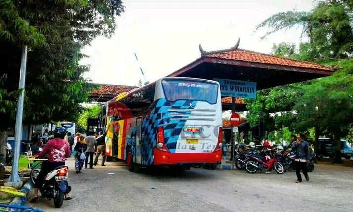 Ribuan Penumpang Masih Padati Terminal Tipe A Sumenep