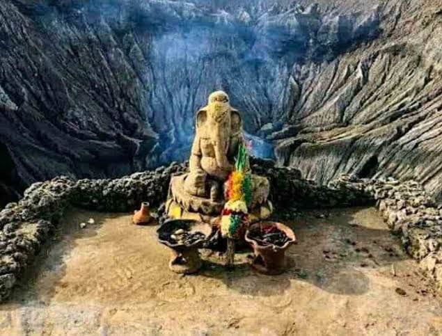 Misteri Hilangnya Patung Ganesha di Kawah Gunung Bromo