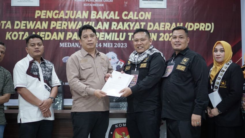 Partai Ummat Daftarkan 50 Bacaleg ke KPU Medan