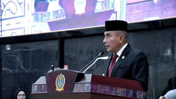 Gubsu Berang Dituding Copot Dirut Bank Sumut Buntut Ajudan Minta Uang