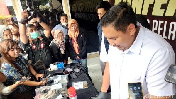 Dua Pelaku Pembunuh Gadis 14 Tahun di Surabaya Ditangkap, Motifnya Bikin Tercengang