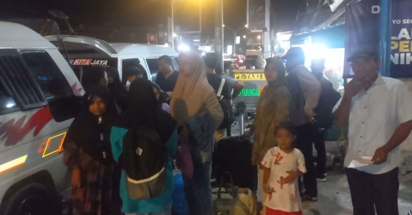 Arus Balik Seusai Lebaran, Pemudik Masih Padati Sejumlah Loket di Madina