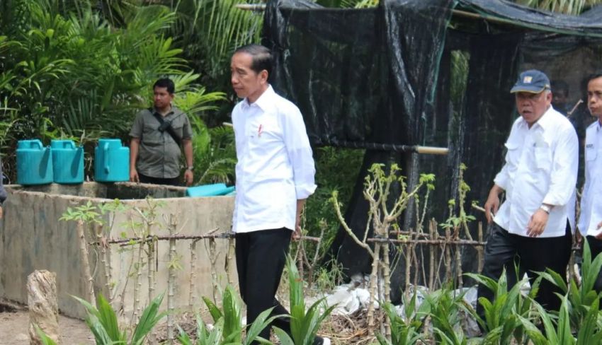 Jokowi Tinjau SMKN 1 PP Usai Sidak Jalan Rusak di Labura