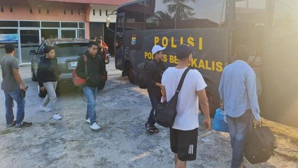 Polisi Gagalkan Penyelundupan 28 PMI Ilegal di Riau