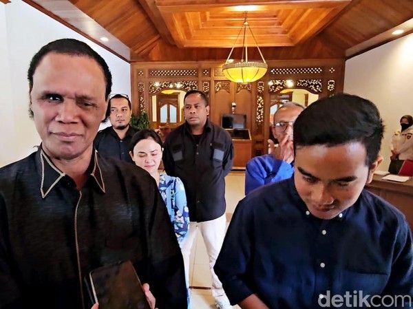 Hercules Dukung Gibran Maju Pilgub DKI