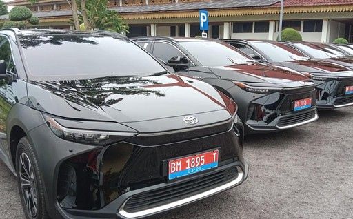 Kajati Kembalikan Mobil Listrik ke Pemprov, Begini Kata Gubernur Riau