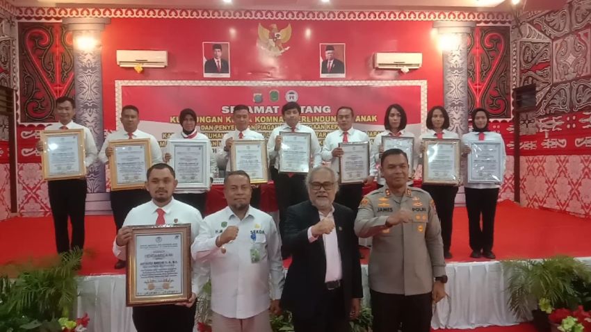 Komnas PA Memberi Penghargaan Kepada Kapolres Labuhanbatu dan Bupati Labura