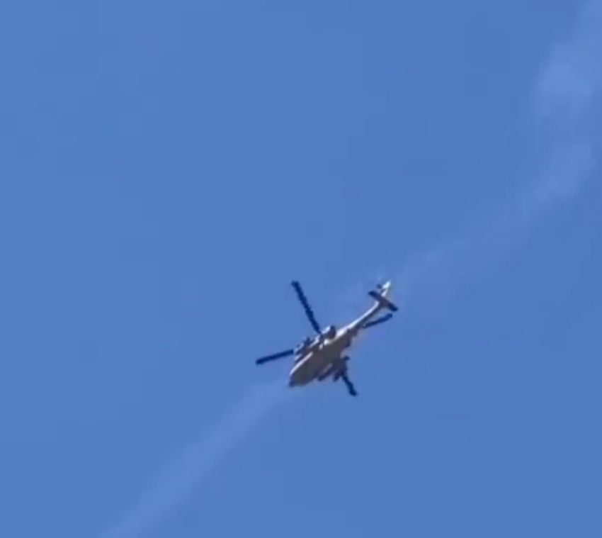 Viral! Detik-Detik Pesawat Apache Lepaskan Rudal Ke Warga Palestina