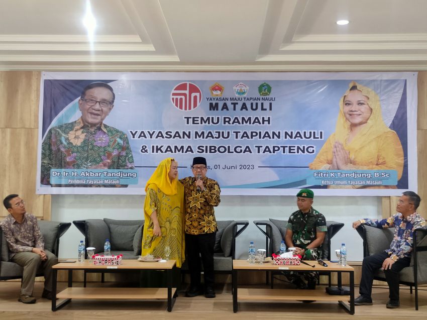 Tokoh Nasional Akbar Tandjung Temu Ramah di SMA Matauli