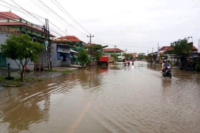 Antisipasi Banjir Rob, BPBD Kota Pekalongan Siagakan Personel