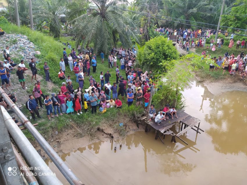 Jatuh dari Jembatan, Seorang Anak di Langkat Hanyut di Sungai Pelawi, Diduga Akibat Terbentur Besi