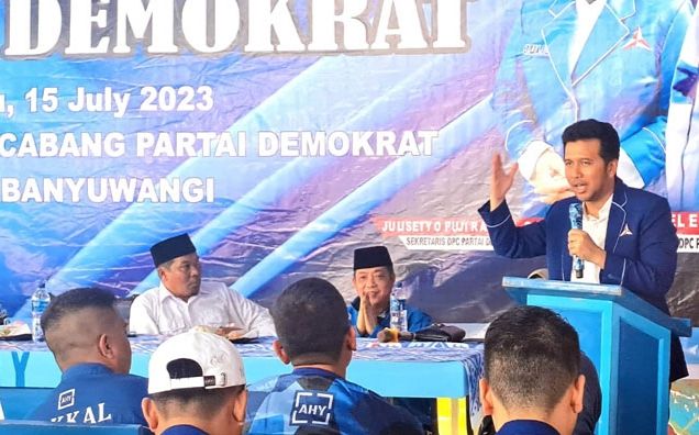 Emil Dardak Orasi Politik di Banyuwangi