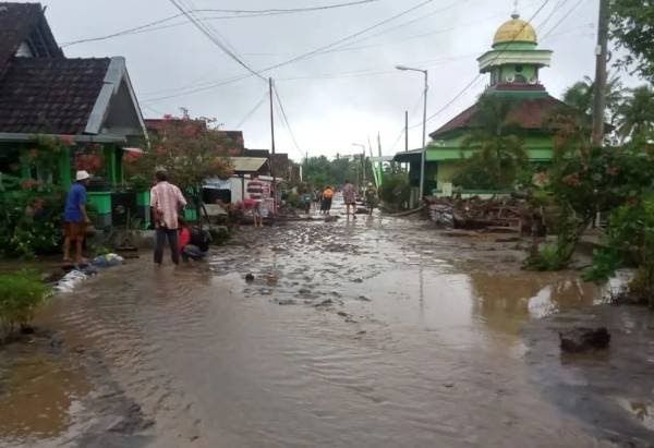 Getaran Banjir Lahar Dingin Semeru Terekam Empat Kali Per-Enam Jam